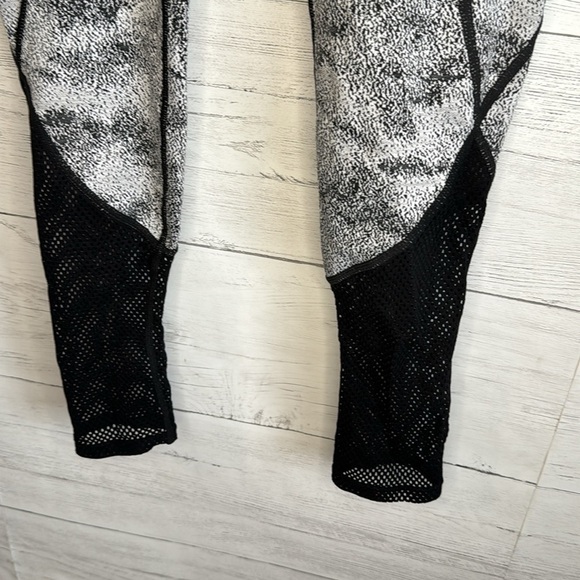 YiTong Active Gym Mesh Leggings | SIZE S/M - Picture 5 of 9